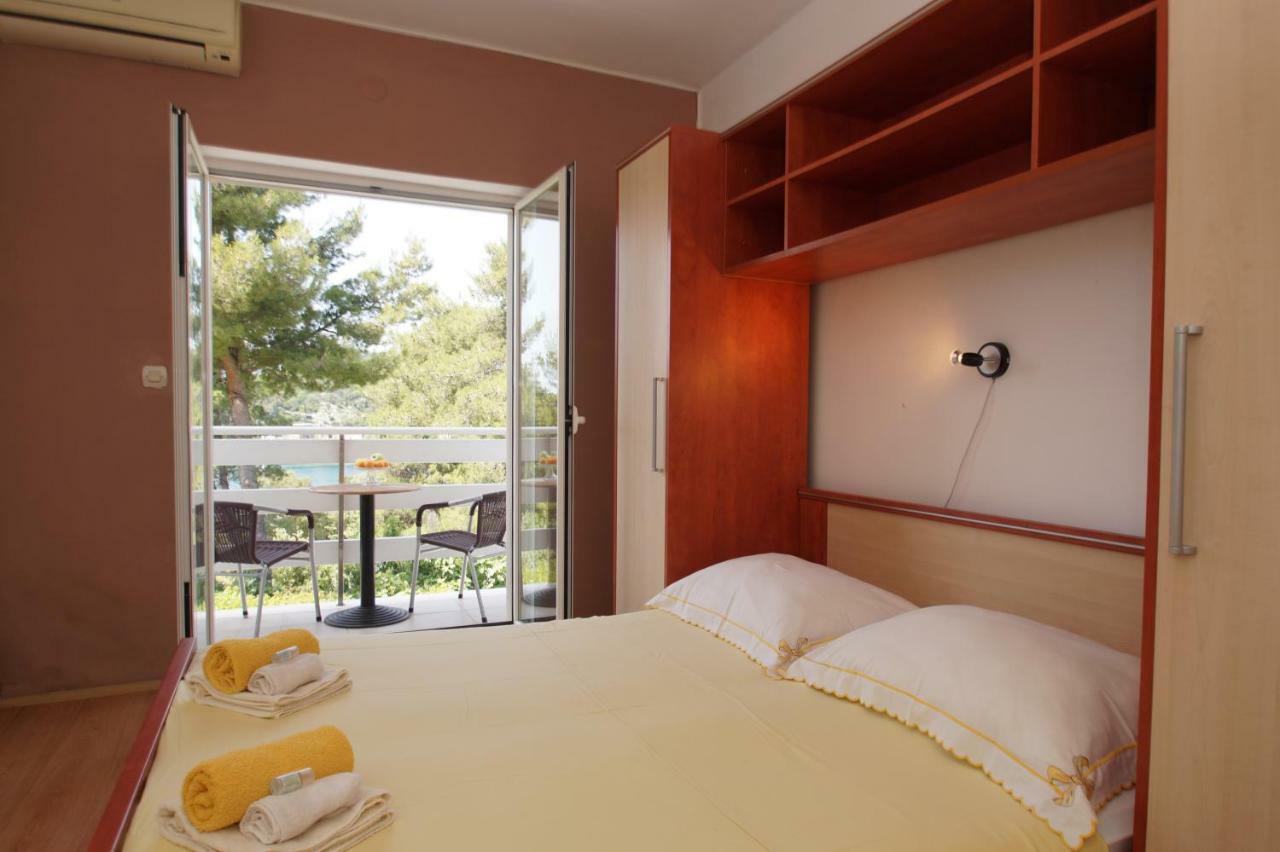 Vita Apartments Zrnovo エクステリア 写真