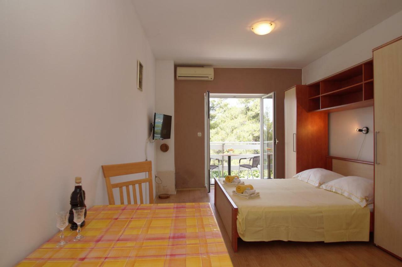 Vita Apartments Zrnovo エクステリア 写真