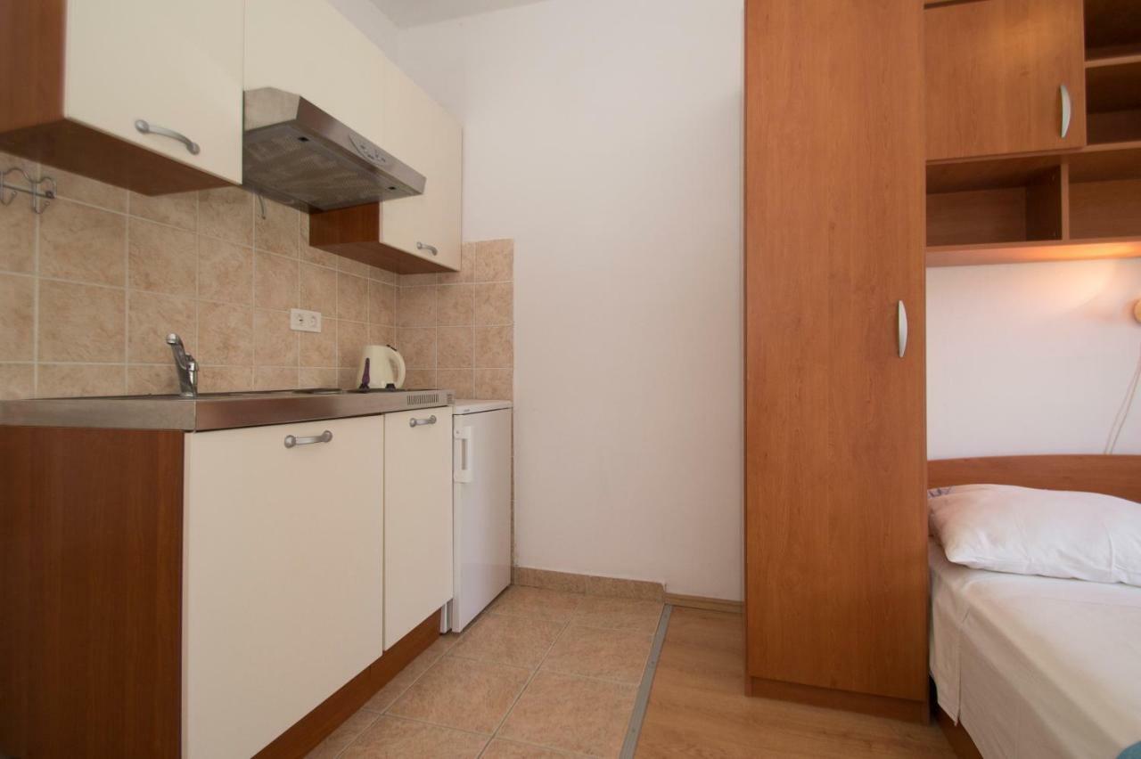Vita Apartments Zrnovo エクステリア 写真