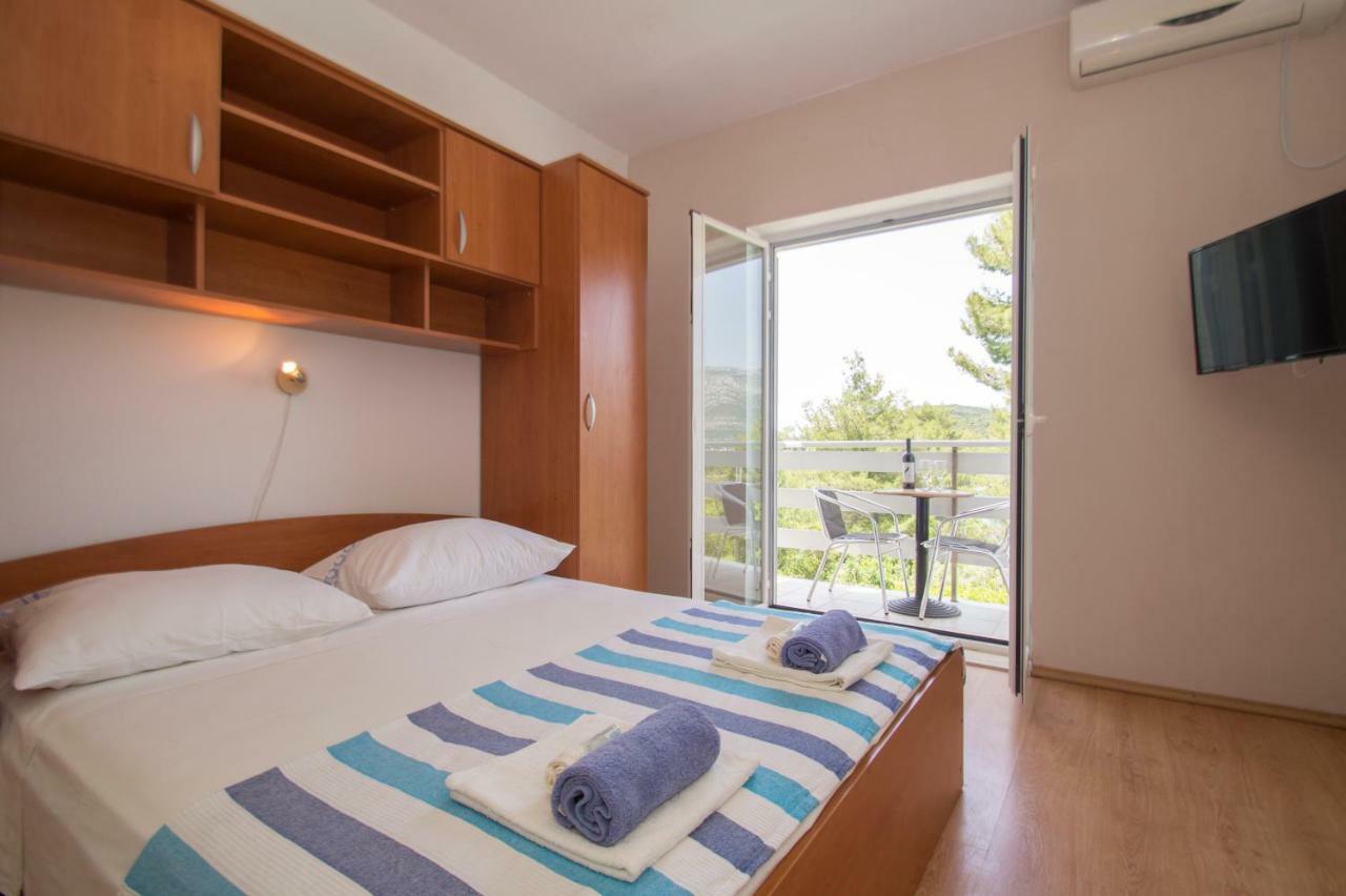 Vita Apartments Zrnovo エクステリア 写真